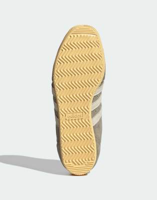 adidas Originals Japan trainers in cream and gold - View 3