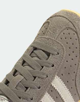 adidas Originals Japan trainers in cream and gold - View 4