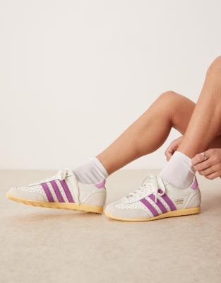 adidas Originals Japan trainers in off white / rich mauve / orang
