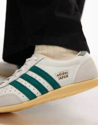 adidas Originals Japan trainers in white and green - View 3