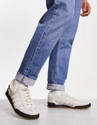 adidas Originals Jeans Sneaker in Hellgrau ASOS