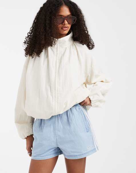 adidas Originals – Jeansshorts in verwaschenem Hellblau - view 1