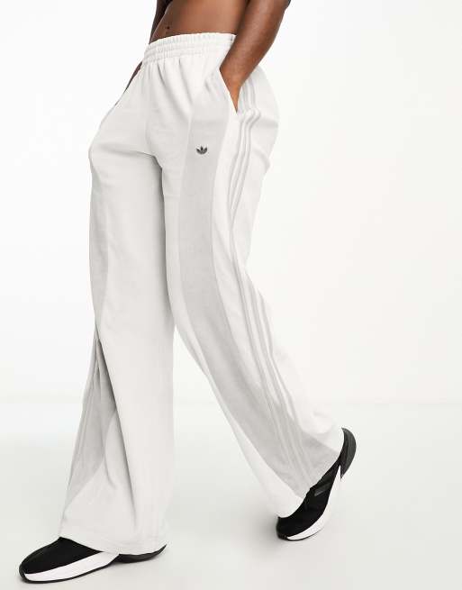 Adidas originals velour joggers deals