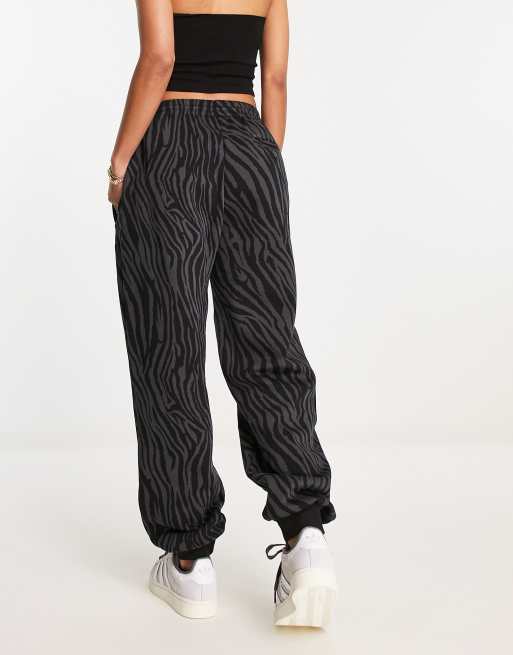 Adidas originals zebra outlet pants