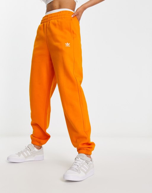 Adidas store jogginghose orange