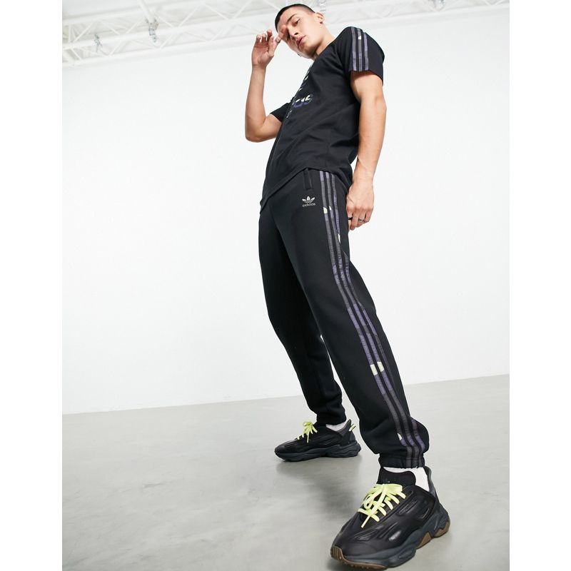 Rhwlf Activewear adidas Originals - Joggers neri con tre strisce mimetiche