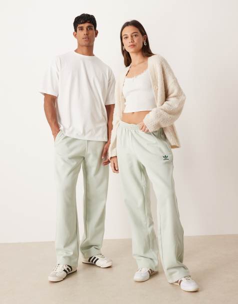 adidas Originals – Jogginghose in Salbeigrün mit offenem Saum - view 1