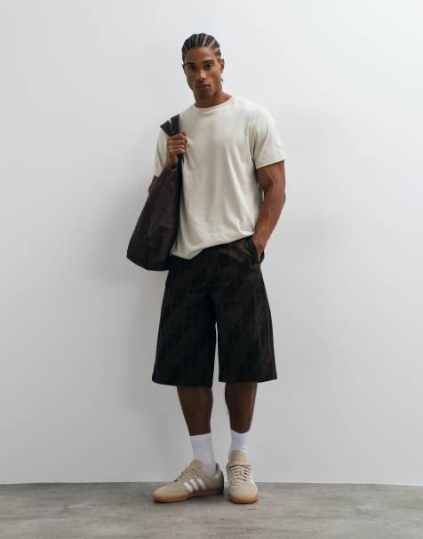 adidas Originals Jorts in Braun mit Monogramm - view 1