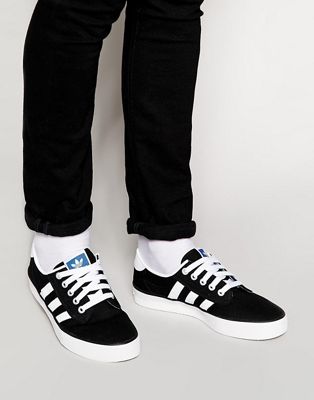 Adidas Originals - Kiel - Scarpe da ginnastica di tela | ASOS