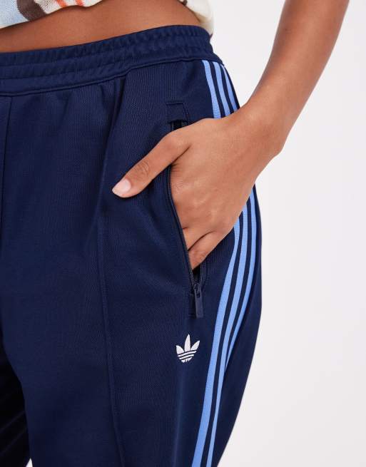 adidas Originals klassische Trainingshose in Marineblau und Blau, 5 von 5