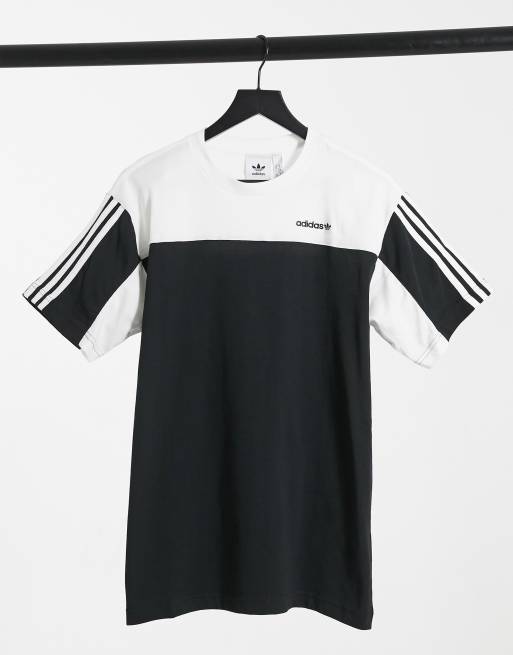 adidas Originals Kurzarmliges T Shirt in Schwarz und WeiB ASOS