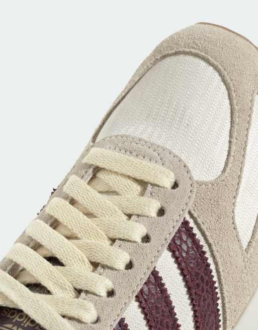 adidas Originals LA Trainer OG Sneaker in Beige und Burgunderrot, 3 von 4