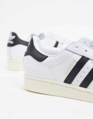 laceless white trainers