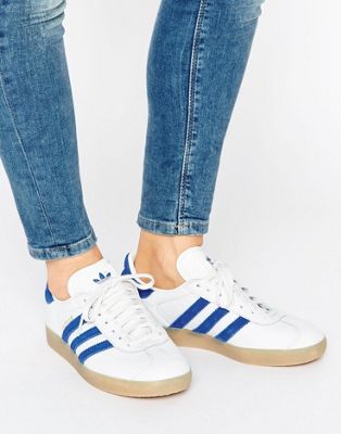adidas originals gazelle trainers in white leather with gum sole