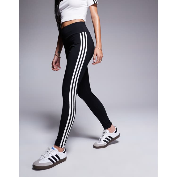 adidas Originals Leggings mit 3 Streifen in Schwarz