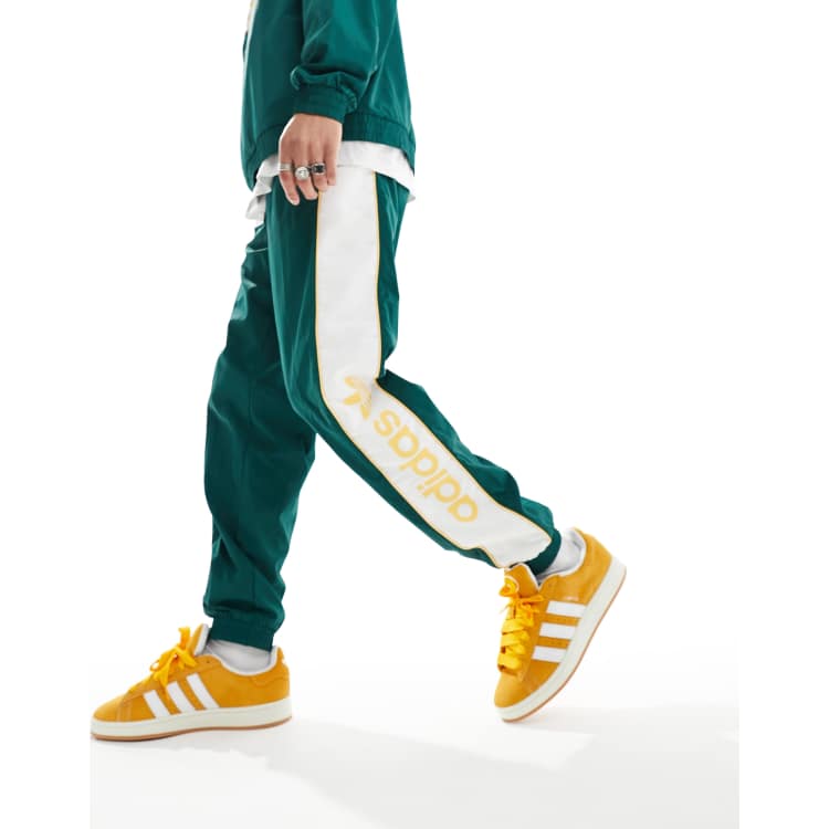 Adidas joggers with vans outlet