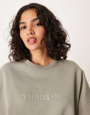 [adidas Originals] adidas Originals linear logo sweatshirt in khaki-Green S silver pebble