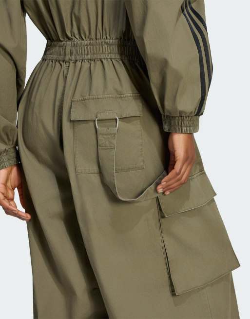 adidas Originals lockerer Jumpsuit in Olive Strata, 4 von 4