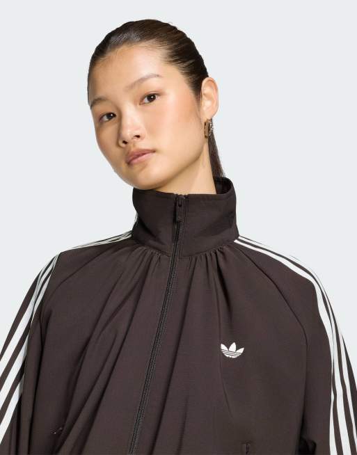 adidas Originals lockeres Oversize Firebird Tracktop in Nachtbraun, 2 von 4