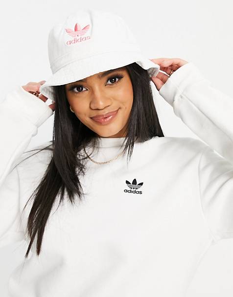 adidas Originals Logo Bucket Hat In White