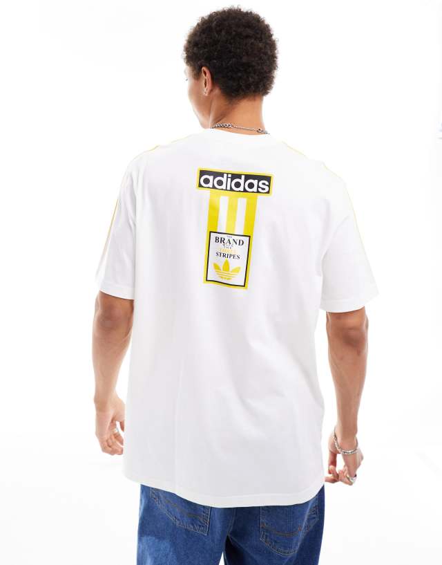 adidas Originals - logo t-shirt in white and yellow