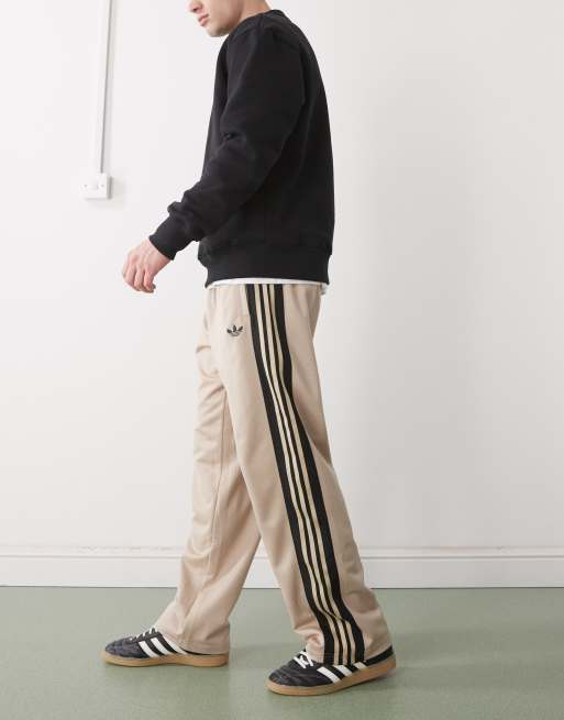 adidas Originals – Loose – Locker geschnittene Trainingshose aus Netzstoff in Steinbeige-Khaki, 3 von 5