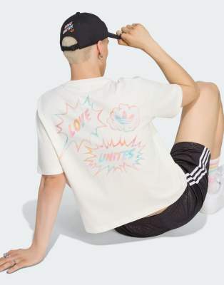 White Tshirt 2