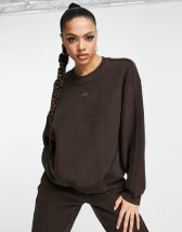 HIIT oversized cropped sweatshirt in brown