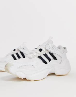 adidas magmur runner black and white