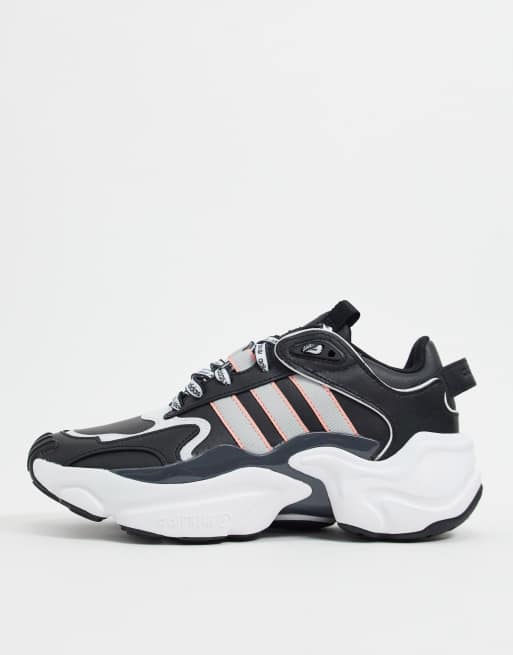 adidas Originals Magmur Runner trainers in black Grey glory pink