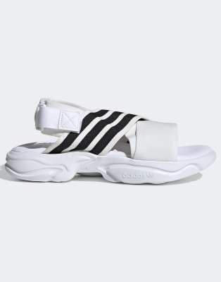 adidas 3 stripe sandals