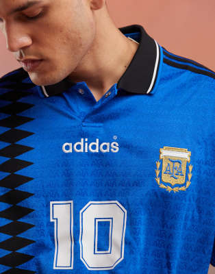 Analyse et Comparatif : Le Maillot de l’Argentine 1994, Un