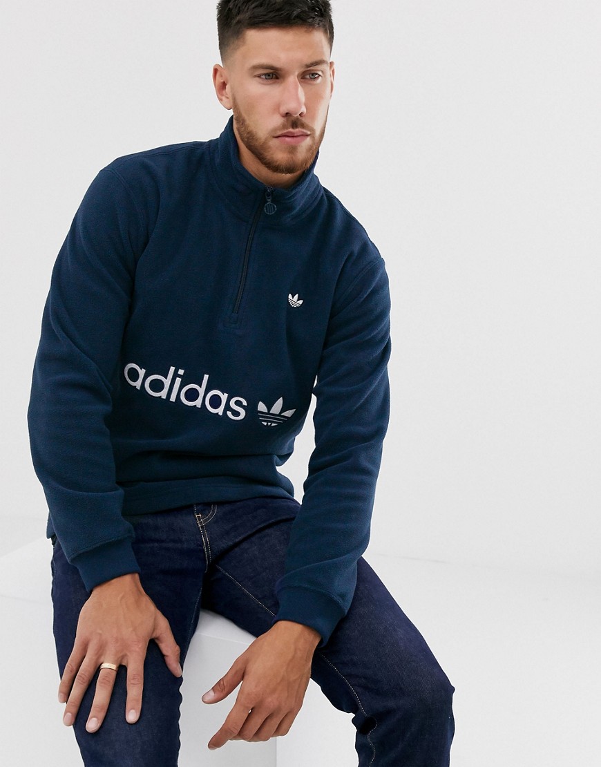 Adidas Originals - Marineblå fleece med halvlynlås og broderet logo