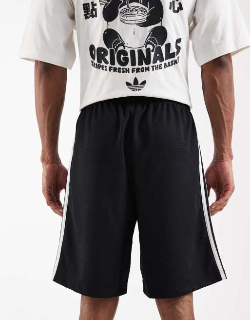 adidas Originals Mesh-Shorts mit drei Streifen in Schwarz, 4 von 5