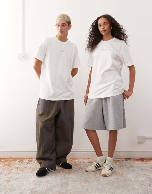 adidas Originals micro logo graphic t-shirt in white, 2 of 4