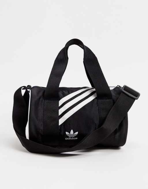 Mini duffle 2025 bag adidas