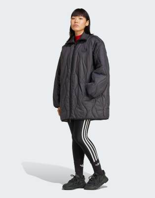 adidas Originals - Mittellange Steppjacke in Schwarz