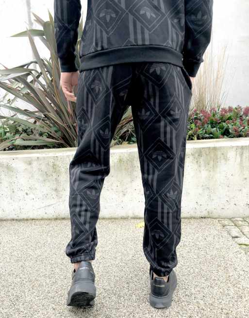 Adidas best sale monogram joggers