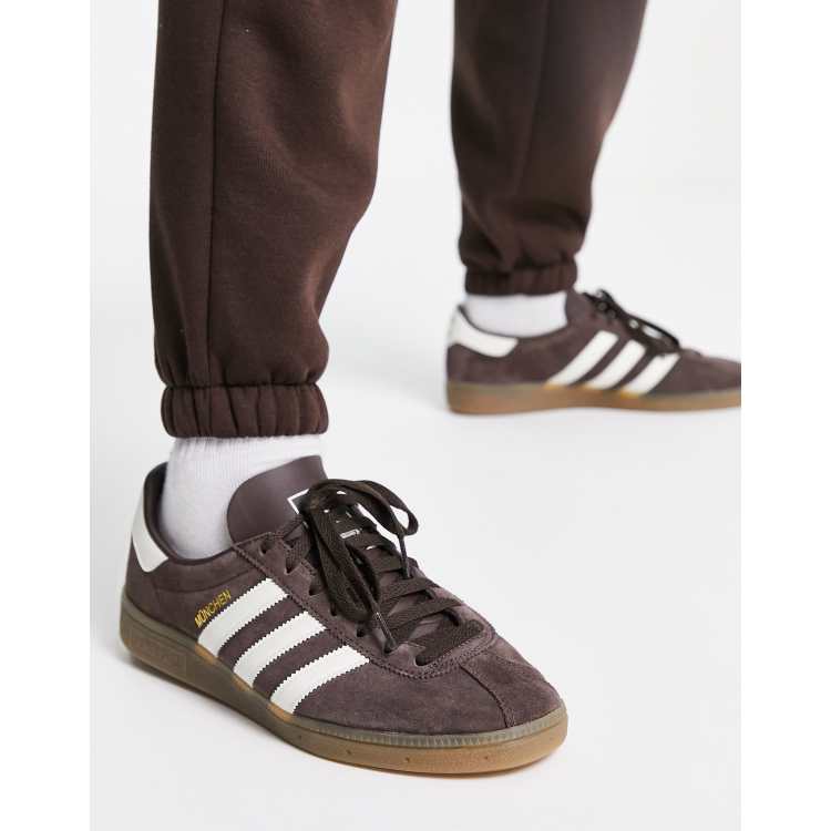 Adidas blanche semelle outlet marron