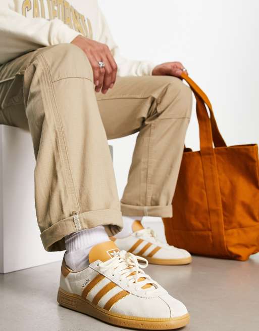 adidas Originals Munchen sneakers in cream and brown | ASOS