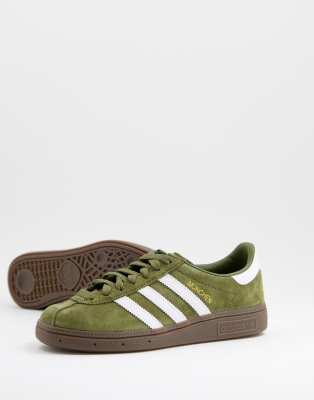 adidas Originals Munchen sneakers in green with gum sole | ASOS