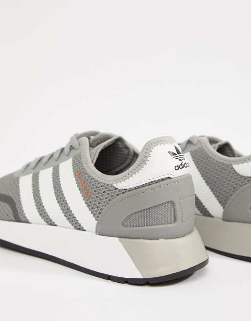 Specialiseren straal bedelaar adidas Originals N-5923 Hardloopschoenen in grijs CQ2334 | ASOS