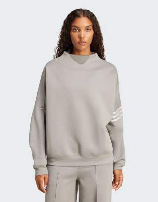 adidas Originals - Neuclassics - Oversize-Sweatshirt in Grau drei/Grau eins mit Stehkragen