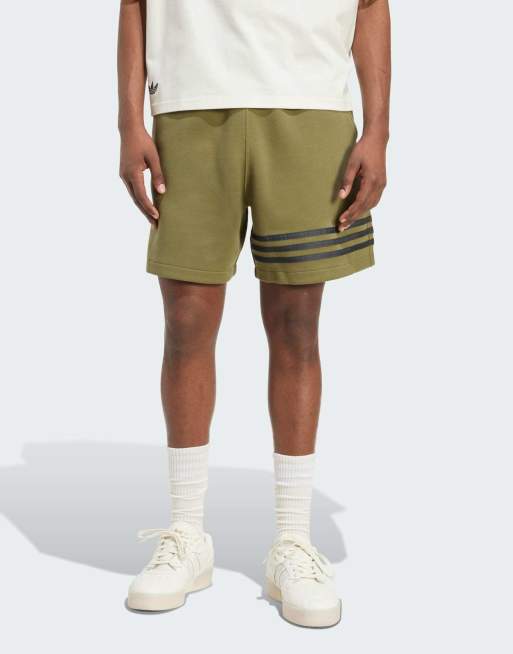 adidas Originals - Neuclassics - Pantaloncini color oliva focus