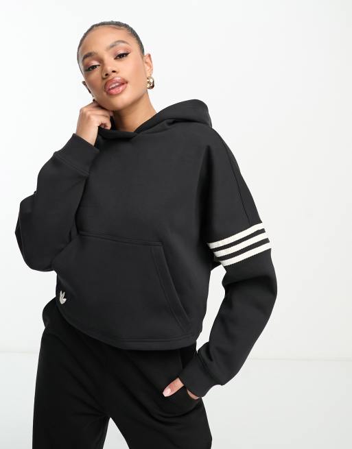 adidas Originals - Neuclassics - Sort crophættetrøje