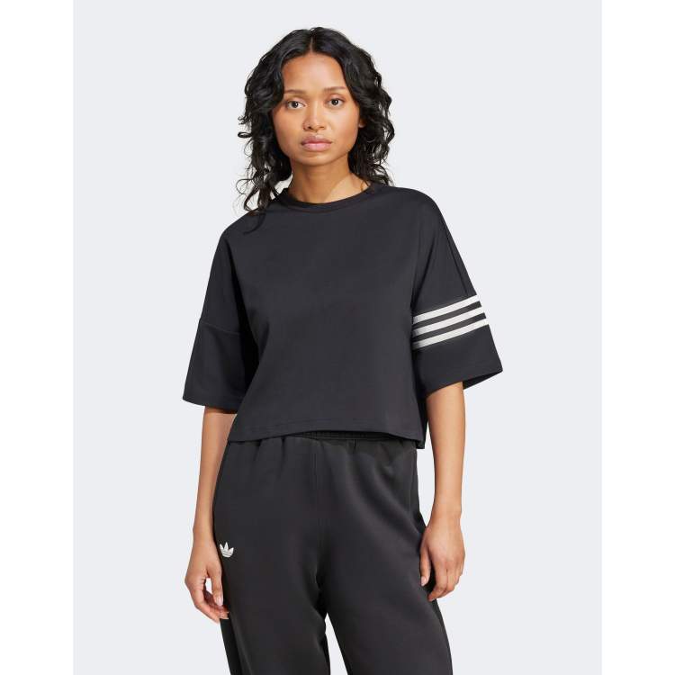 adidas Originals Neuclassics t-shirt in black | ASOS