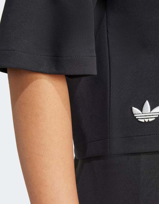 【関税・送料込み】adidas Originals Neuclassics Tシャツ adidas Neuclassics Tee - Black | Free Shipping with adiClub