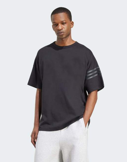 adidas Originals - Neuclassics - T-shirt in zwart