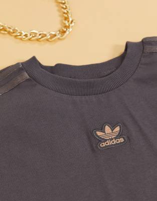 adidas t shirt brown