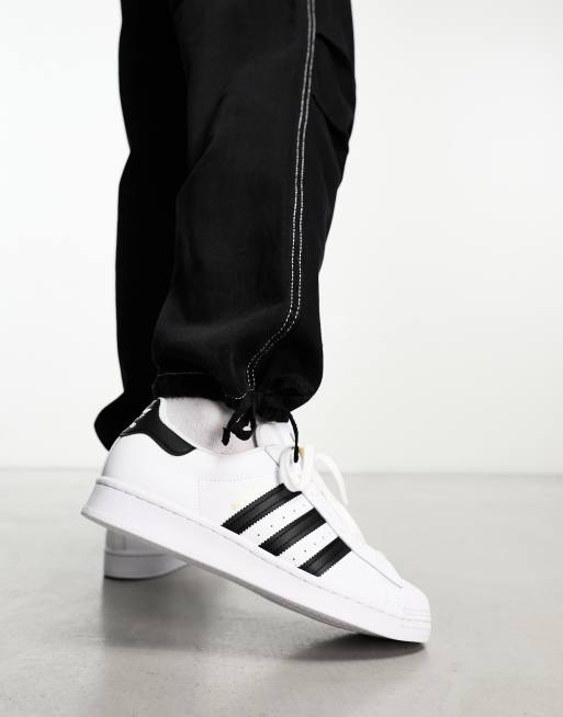 adidas Originals New Superstar Sneaker in WeiB ASOS